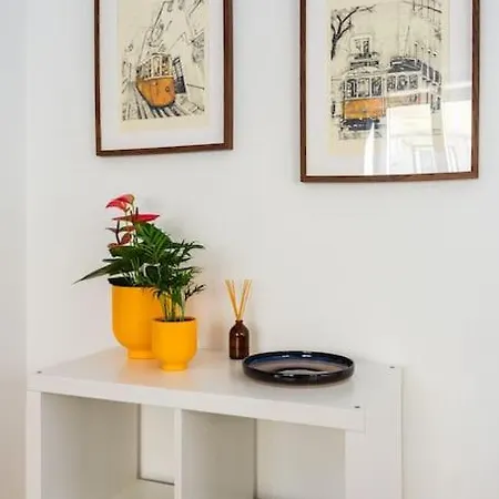 Apartment Campo De Ourique Modern Lisbon