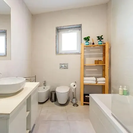 Apartment Campo De Ourique Modern Lisbon